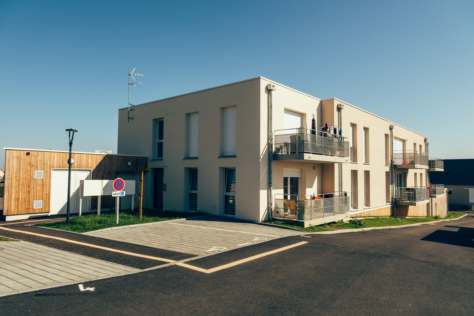 72_Saint Georges du Bois_Cour Pegase 2.jpg